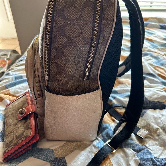 Signature canvas Coach Backpack - Picture 8 of 17